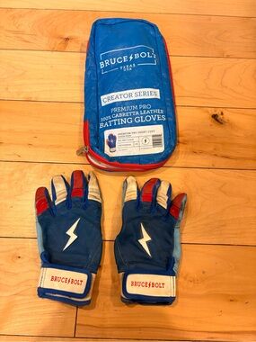 Bruce Bolt Youth M Batting Gloves